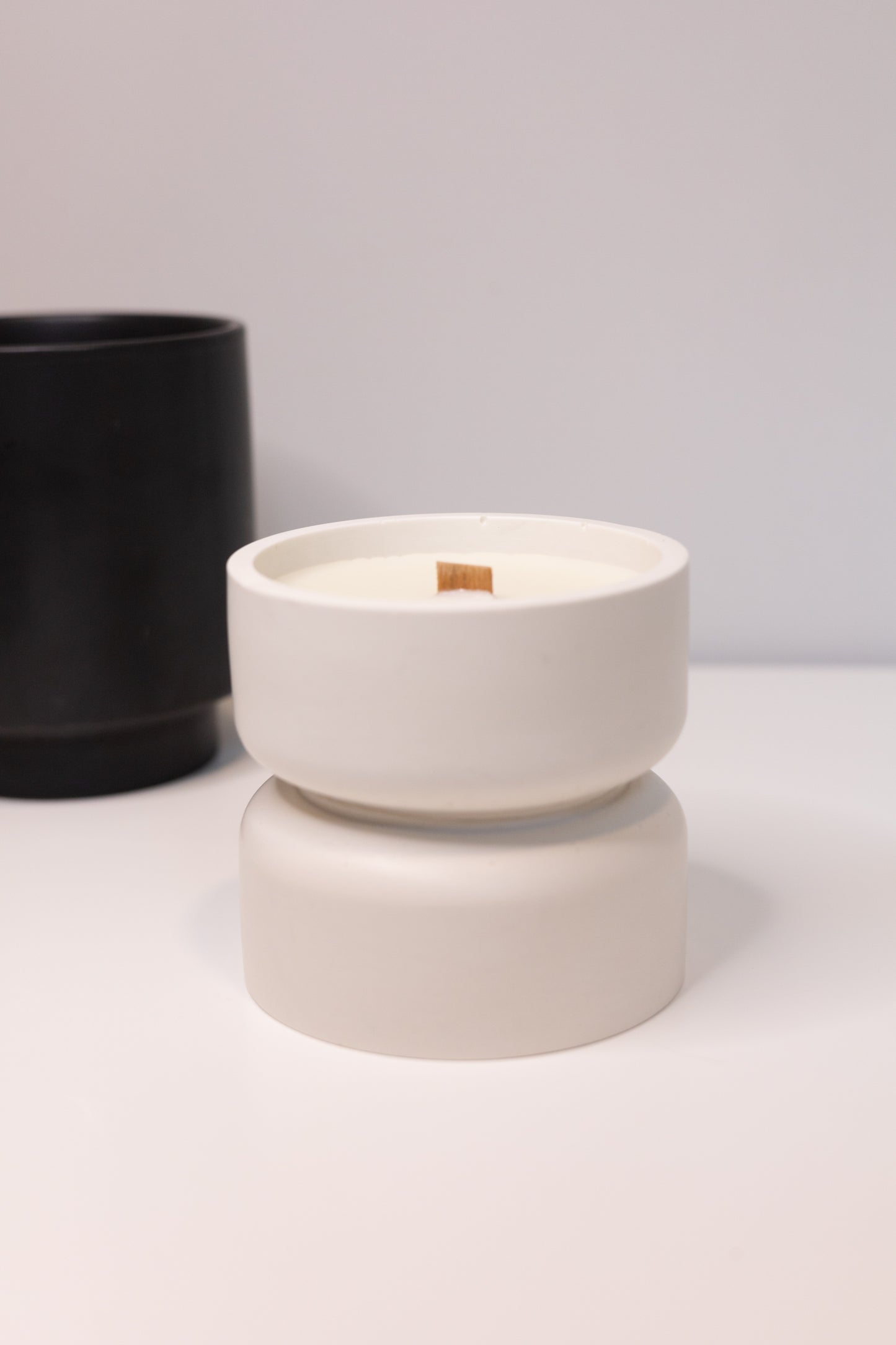 Aurora Modern Candle