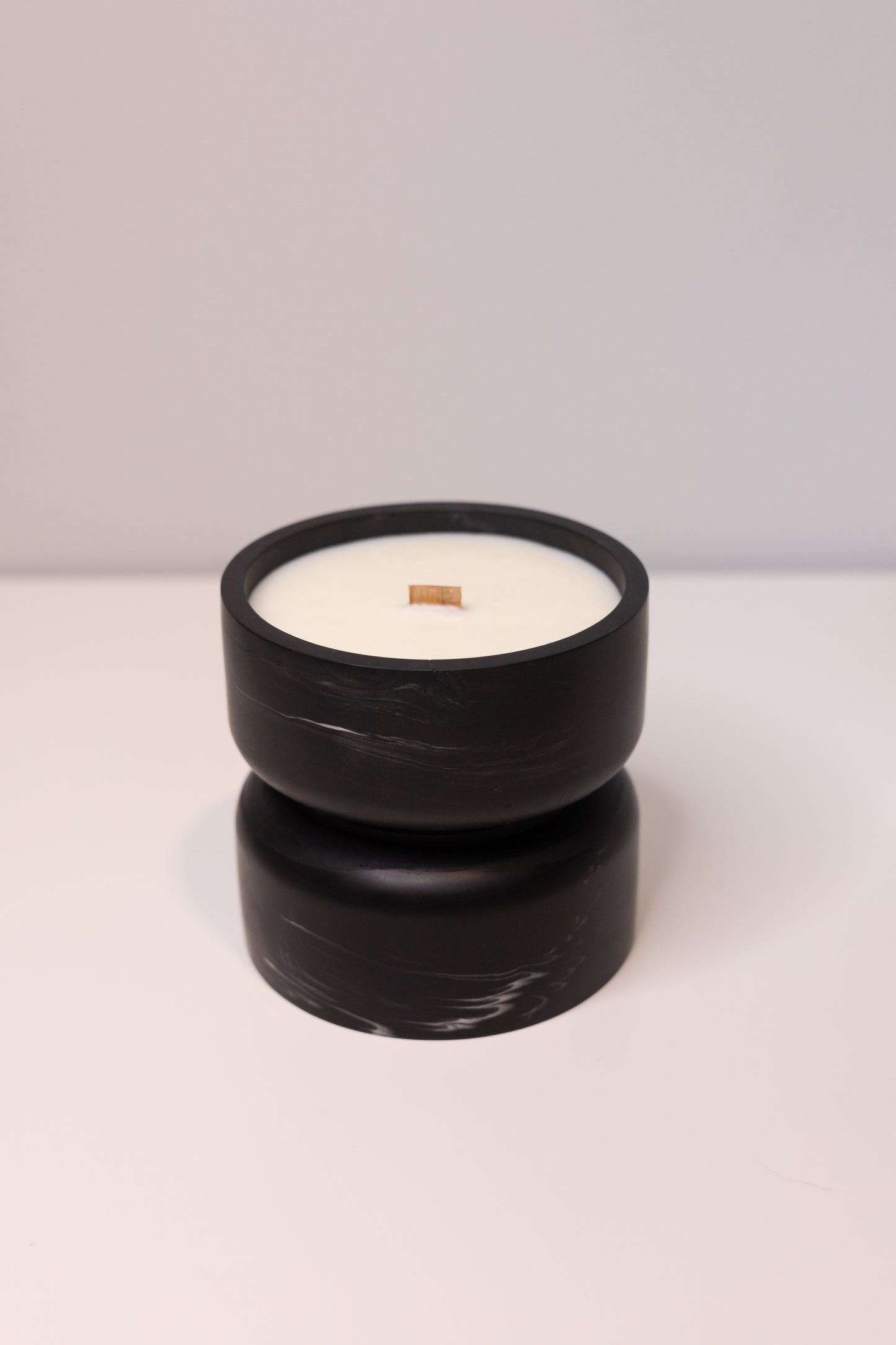 Aurora Modern Candle